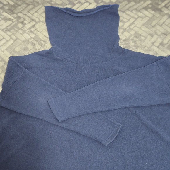 Mama B. Oversized Bill Roll Neck Knit Top Blue L - Picture 5 of 10